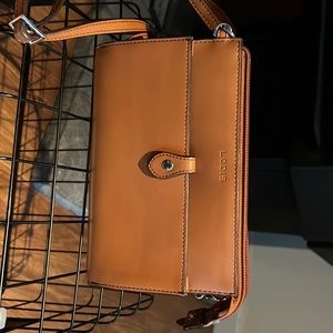 Lodis Crossbody